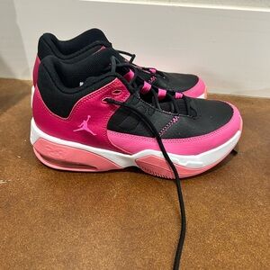 Jordan Kids Sneakers in Black and Pink